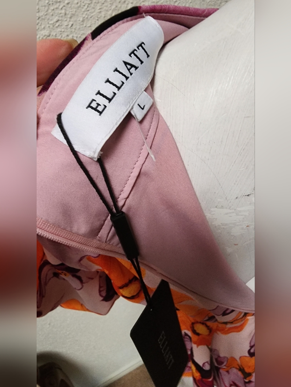 Elliatt Zaida Mini Dress Size L - Picture 6 of 9